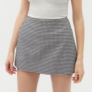 Urban Outfitters Black & White Gingham Mini Skirt medium